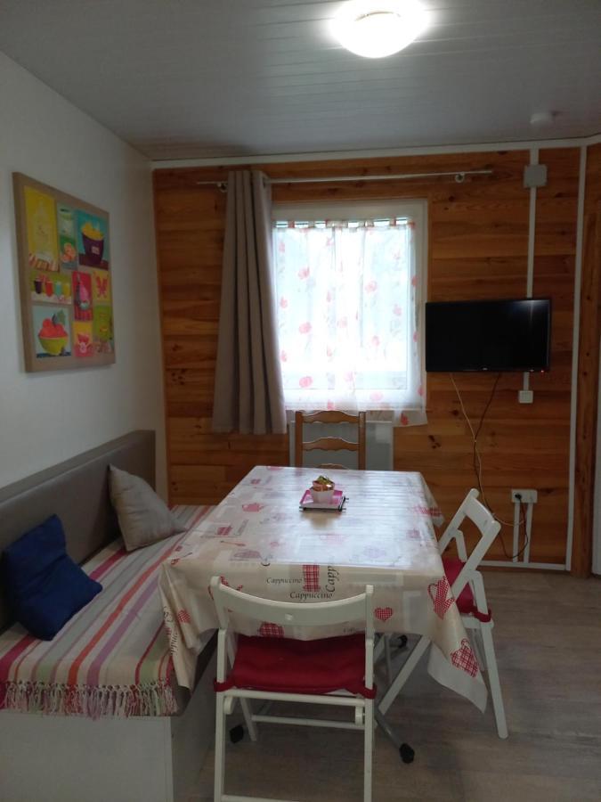 Chalet 4 Personnes Montolieu Dış mekan fotoğraf